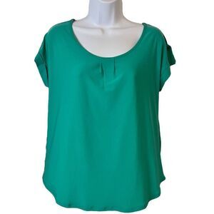 Sweet Wanderer Women's Green Round Neck Tab Sleeve Short Sleeve Top Size Medium‎